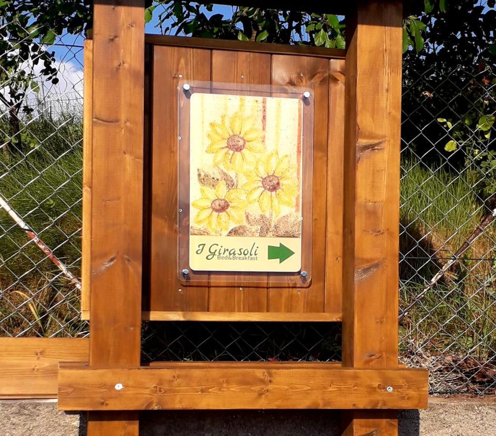 I Girasoli Sanzeno Exteriör bild