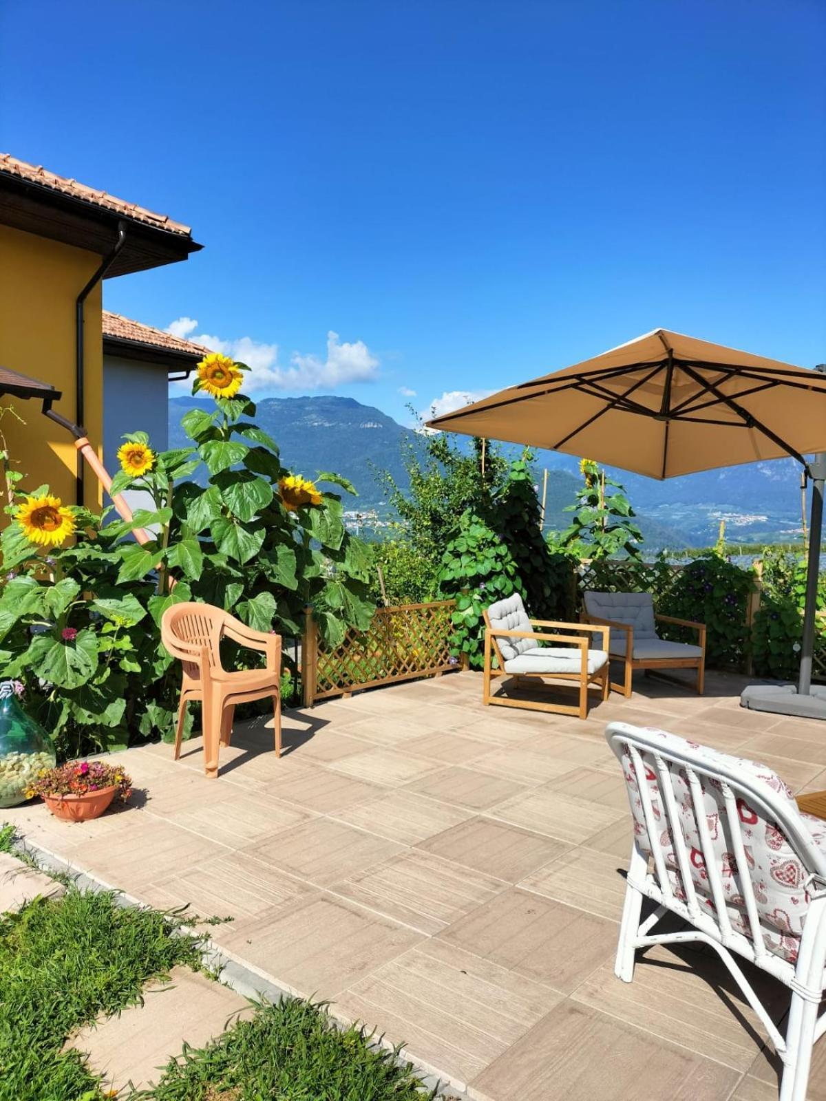 I Girasoli Sanzeno Exteriör bild